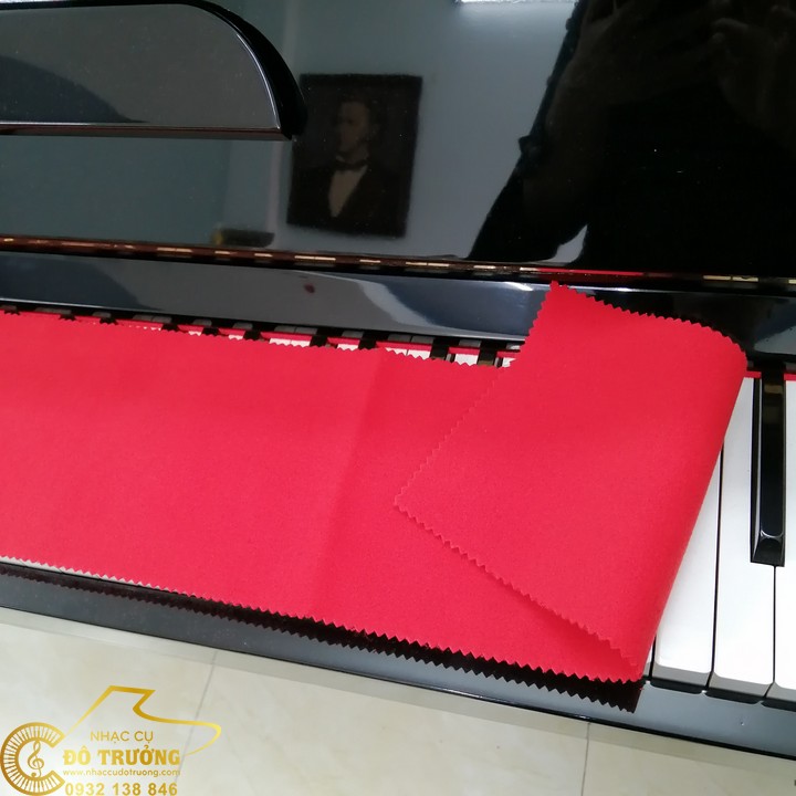 KHAN-PHU-PHIM-DAN-PIANO-MAU-DO