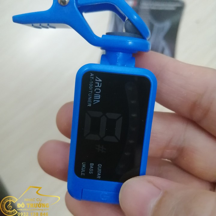 MAY-LEN-DAY-DAN-GUITAR-AROMA-AT100 (3)